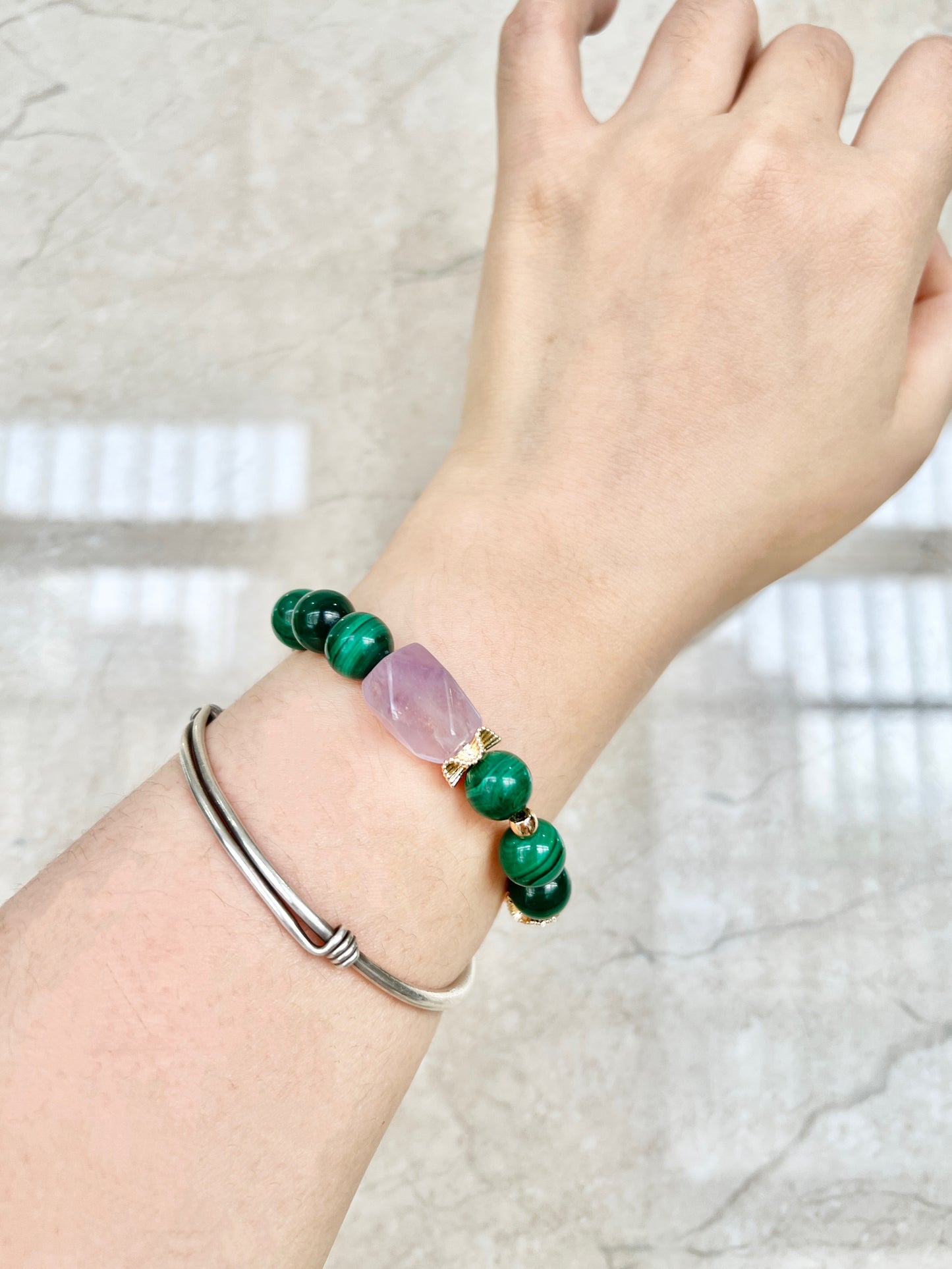 High-quality malachite bracelet, natural amethyst matched with natural rose gold freshwater pearls, embellished with 14K gold-plated jewelry, elegant and temperament.